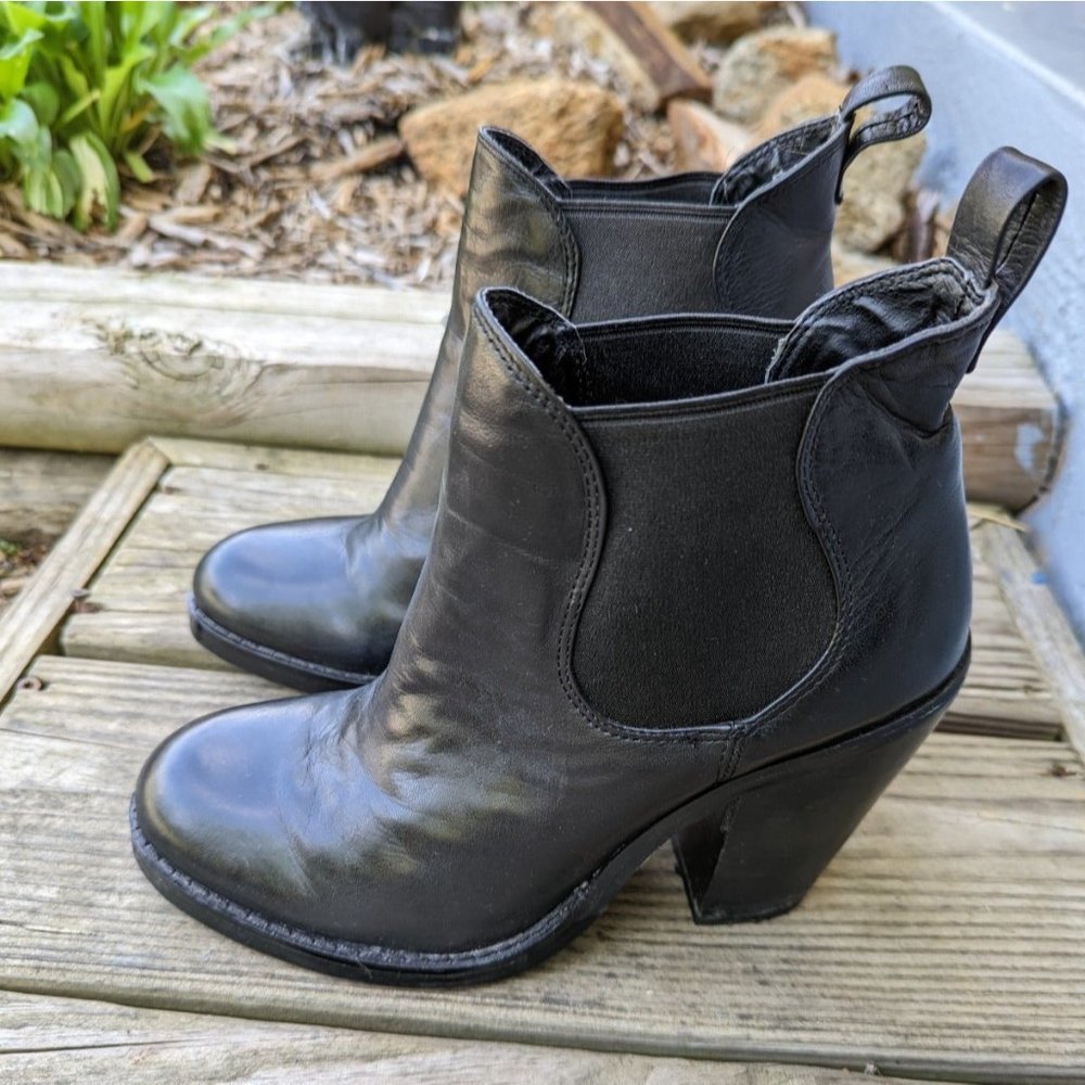 Seychelles Black Leather Ankle Booties Women‎ Size 9.5